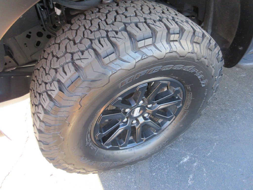 Used 2025 Ford F150 Raptor AWD/4WD image 13