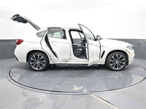 Used 2018 BMW X6 xDrive35i image 33