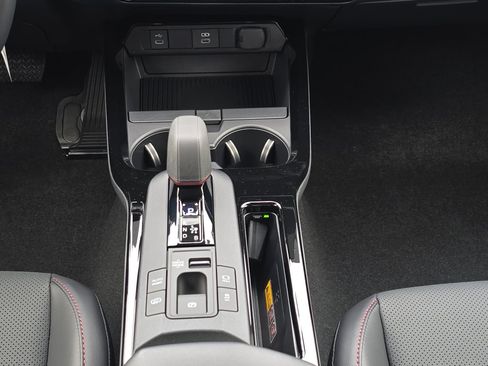 New 2026 Toyota Prius Plug-In Hybrid image 24