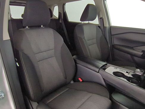 Used 2025 Nissan Rogue SV image 33