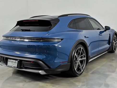 Used 2021 Porsche Taycan 4 Cross Turismo AWD/4WD image 10