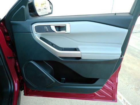 Used 2023 Ford Explorer XLT w/ Equipment Group 202A image 17