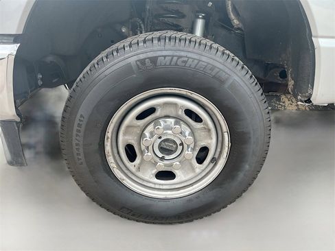 Used 2024 Ford F250 XL w/ Snow Plow Prep Package image 25