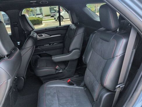 Certified 2025 Ford Explorer ST AWD/4WD image 13