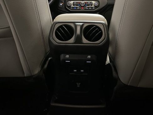 Used 2021 Jeep Wrangler Unlimited Sahara image 71