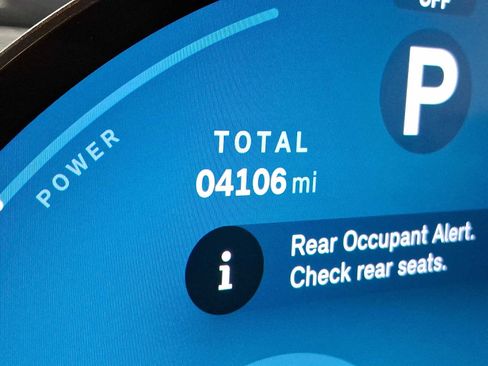 Certified 2025 MINI Cooper S image 17