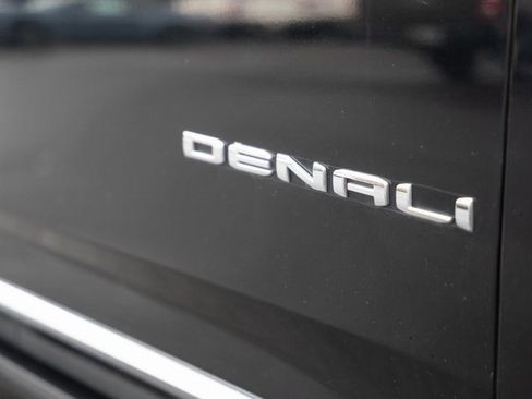 Used 2021 GMC Yukon Denali w/ Denali Premium Package image 21