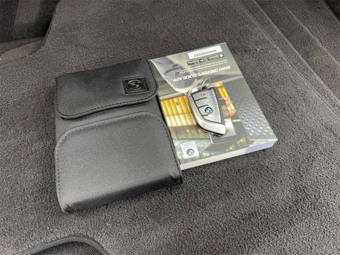 Used 2021 BMW X7 xDrive40i w/ Premium Package image 89