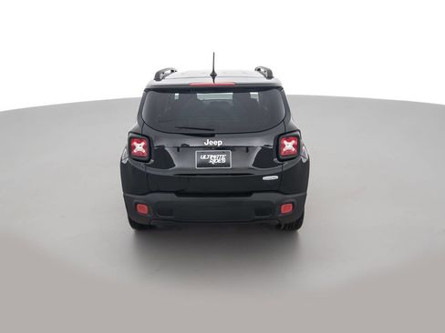Used 2016 Jeep Renegade Latitude FWD image 6