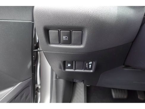 Certified 2019 Toyota C-HR XLE FWD image 12