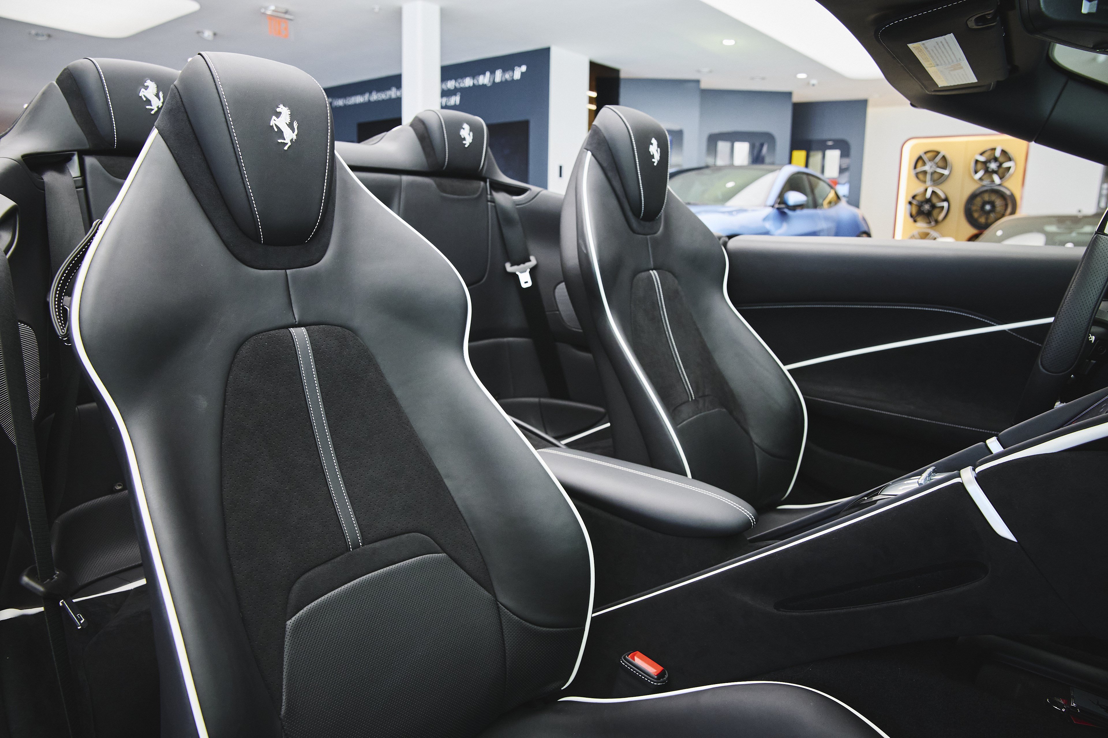 Used 2024 Ferrari Roma Spider RWD image 35