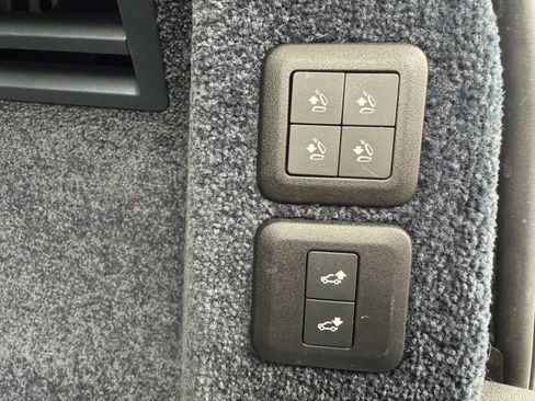 Used 2020 Land Rover Range Rover HSE image 26