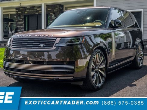 Used 2025 Land Rover Range Rover SV AWD/4WD image 1