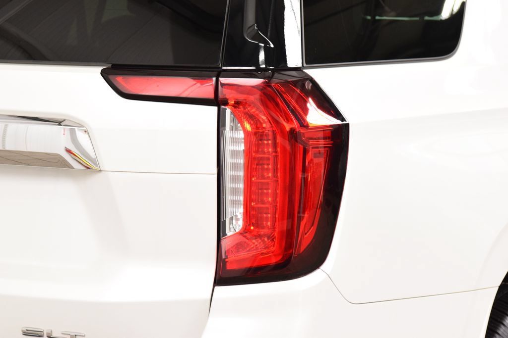 Used 2022 GMC Yukon SLT w/ SLT Luxury Package AWD/4WD image 21