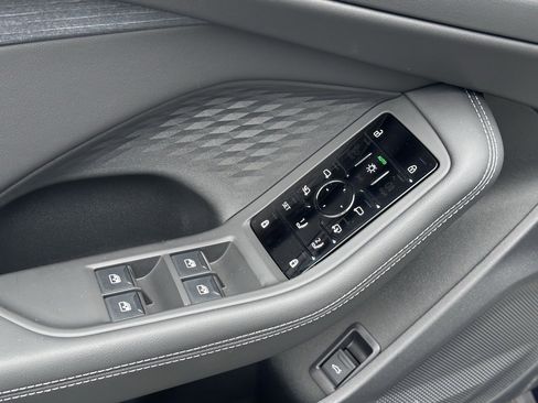 Used 2025 Audi A5 2.0T Premium w/ Convenience Package image 18