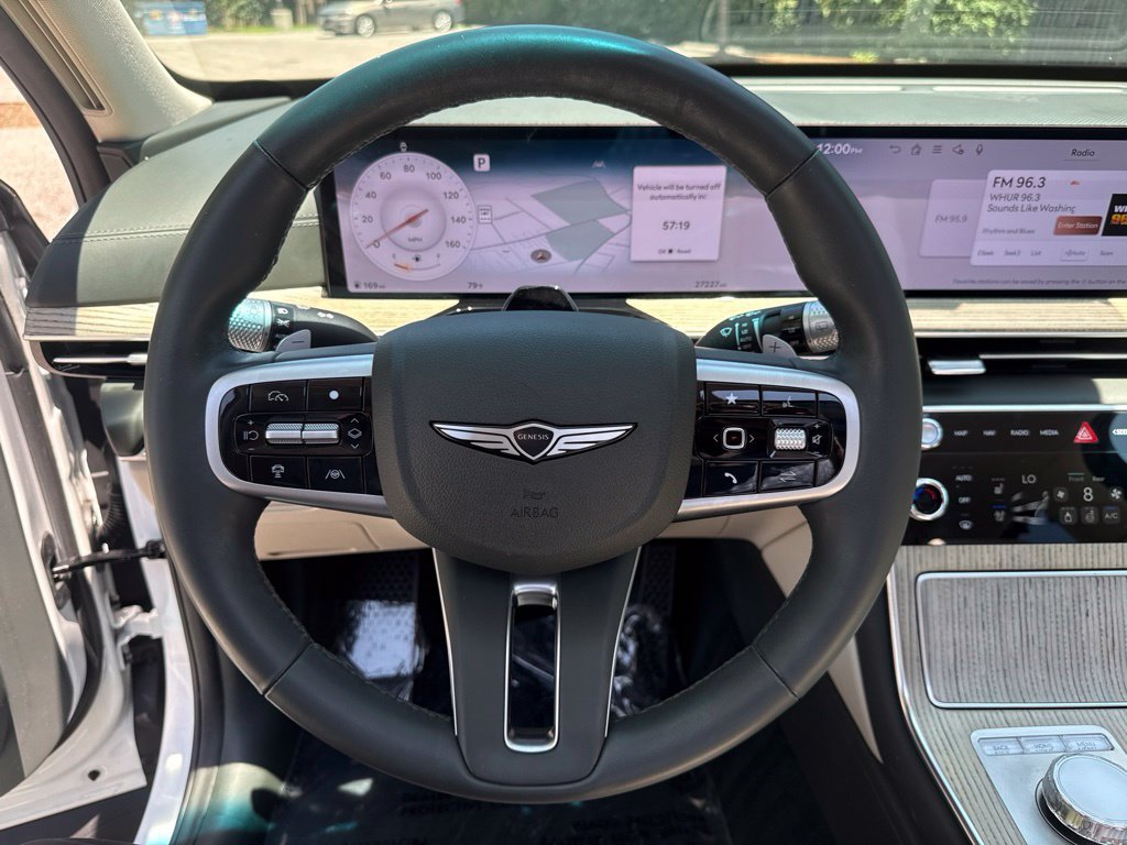 Used 2025 Genesis GV80 2.5T Advanced AWD/4WD image 16