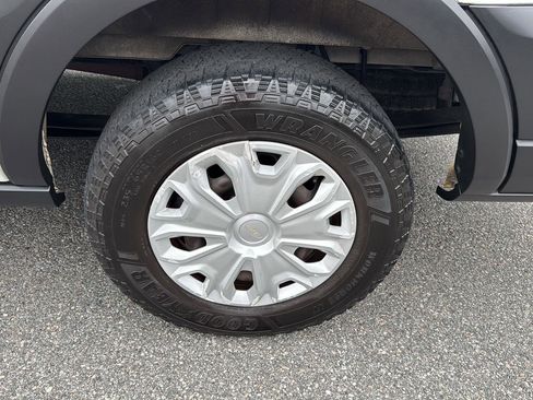 Used 2019 Ford Transit 350 XLT image 26