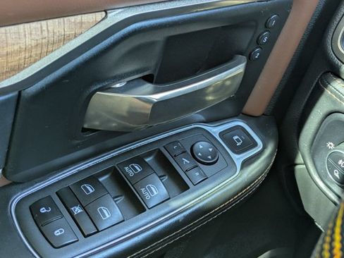 Used 2022 RAM 3500 Limited AWD/4WD image 19
