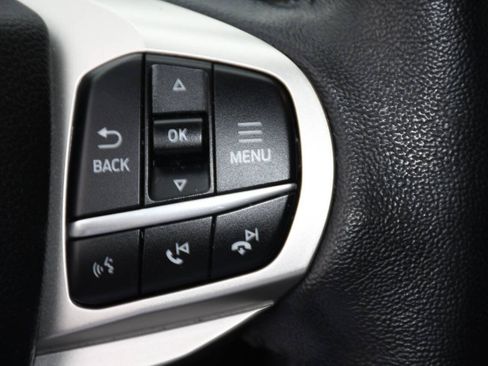 Used 2021 Ford Explorer XLT AWD/4WD image 35