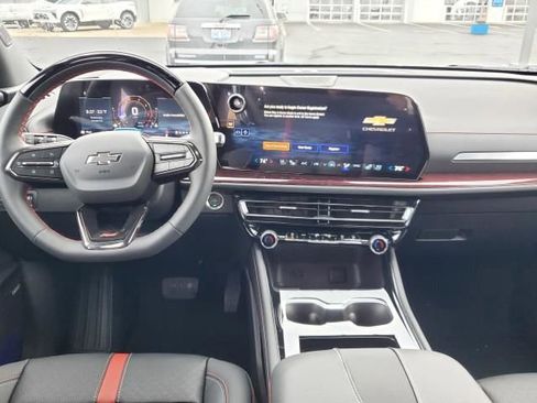 New 2026 Chevrolet Traverse RS image 25