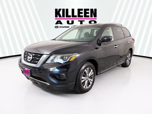 Used 2020 Nissan Pathfinder S FWD image 3