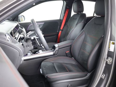 Used 2025 Mercedes-Benz GLA 35 AMG 4MATIC image 34