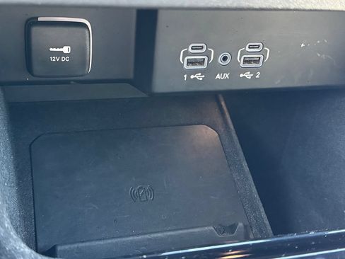 Used 2023 Jeep Wagoneer Series II AWD/4WD image 25