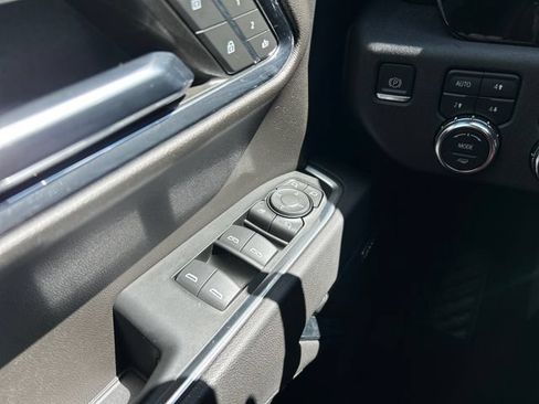 Used 2023 GMC Sierra 1500 SLT w/ SLT Premium Package AWD/4WD image 13