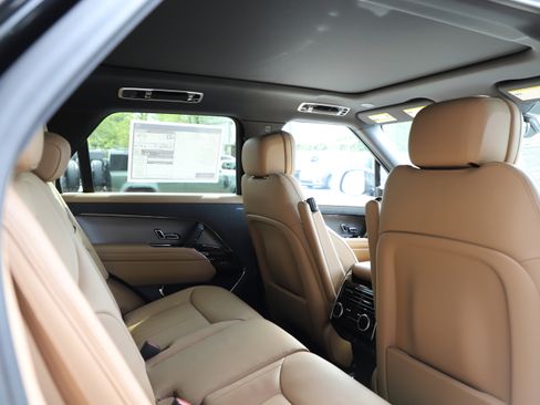 New 2026 Land Rover Range Rover Sport SE AWD/4WD image 13