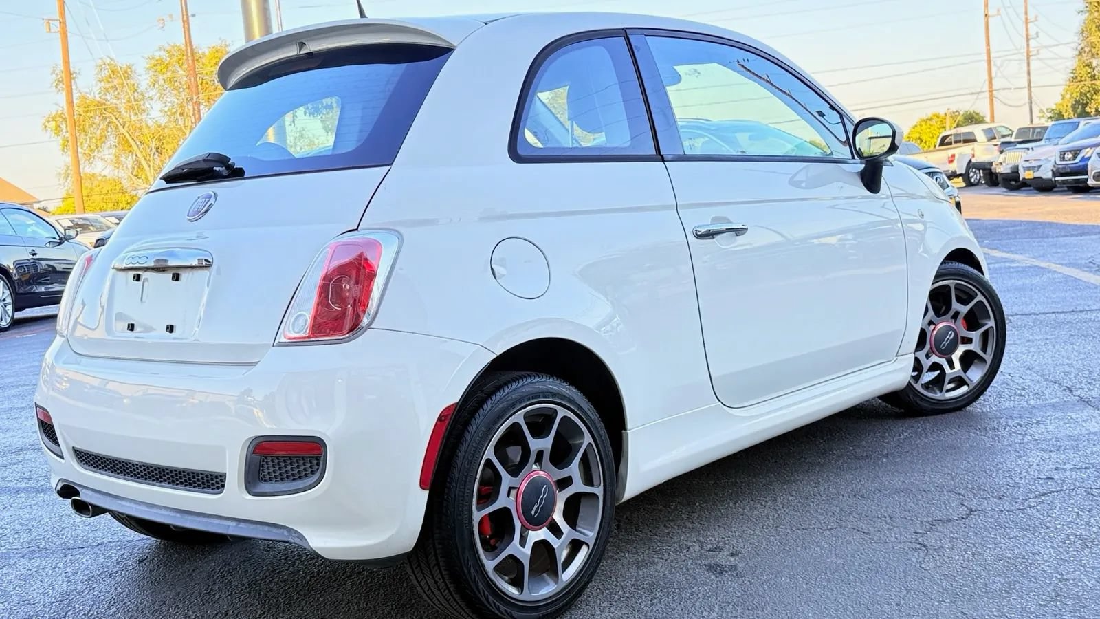 Used 2015 FIAT 500 Sport w/ Comfort/Convenience Group FWD image 5