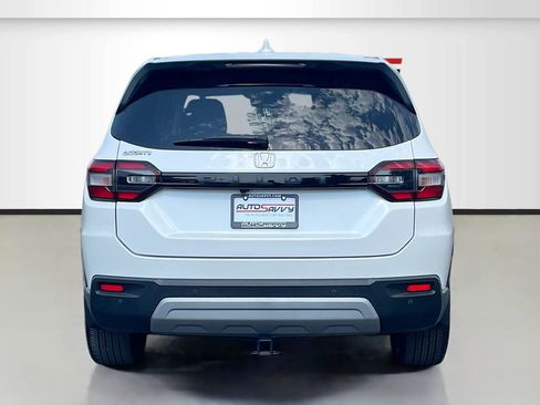 Used 2024 Honda Pilot EX-L image 6