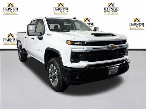 New 2026 Chevrolet Silverado 2500 Custom w/ Custom Value Package AWD/4WD image 1