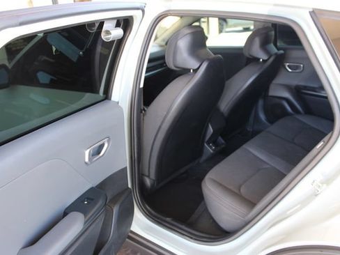 Used 2025 Kia K4 FWD image 21