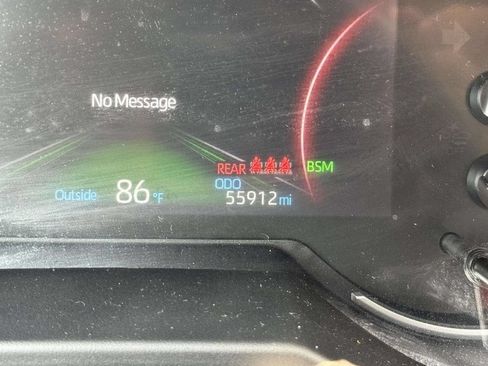 Used 2024 Toyota RAV4 XLE FWD image 13