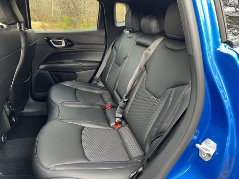 New 2026 Jeep Compass Latitude image 16