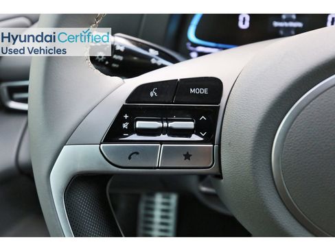 Certified 2025 Hyundai Elantra Sport image 18