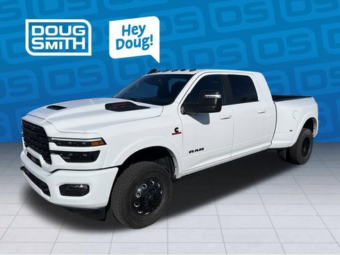 Used 2025 RAM 3500 Limited image 1