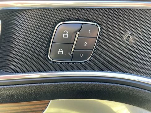 Used 2019 Ford Explorer Limited w/ Class III Trailer Tow Package image 23