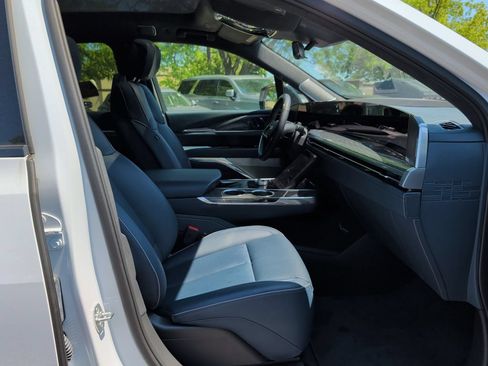 Used 2026 Cadillac Escalade IQ Sport 2 AWD/4WD image 37