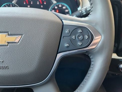 Used 2020 Chevrolet Traverse LT image 30
