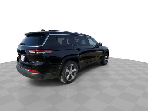 Used 2021 Jeep Grand Cherokee L Limited w/ Luxury Tech Group II image 2