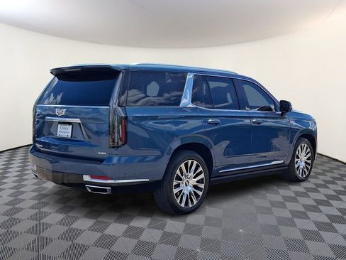 Used 2025 Cadillac Escalade Premium Luxury Platinum AWD/4WD image 4