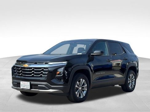 New 2025 Chevrolet Equinox LT w/ Safety and Technology Package image 1