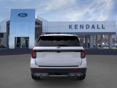 Used 2026 Ford Explorer Active w/ Active Comfort Package AWD/4WD image 5
