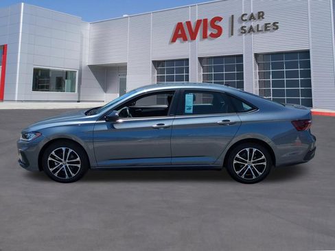 Used 2025 Volkswagen Jetta Sport FWD image 10