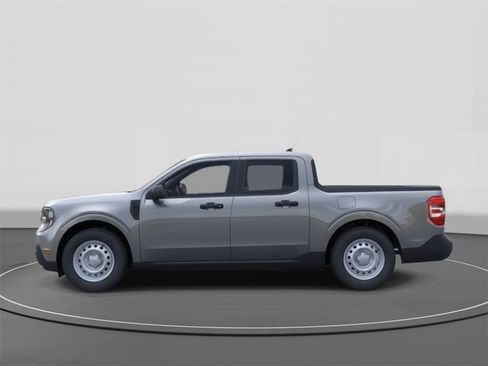 New 2025 Ford Maverick XL image 3