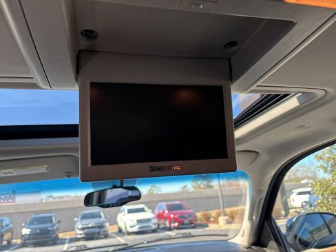 Used 2014 GMC Yukon Denali image 20