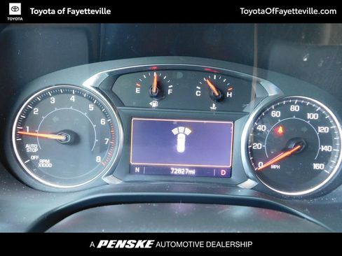 Used 2023 GMC Acadia SLT FWD image 11