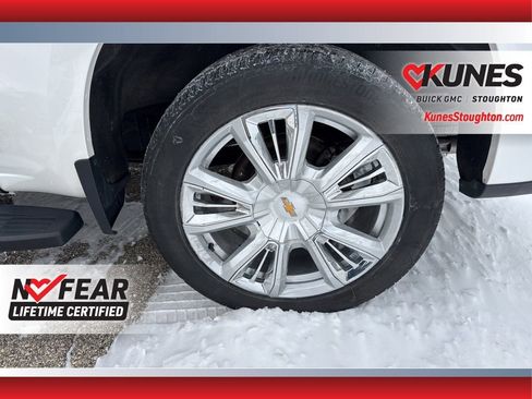 Used 2024 Chevrolet Silverado 1500 High Country w/ High Country Premium Package image 18