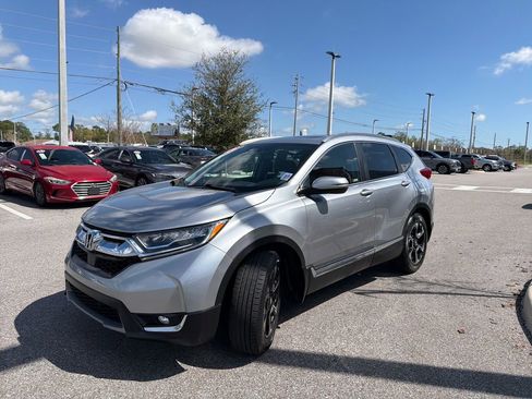 Used 2019 Honda CR-V Touring image 3